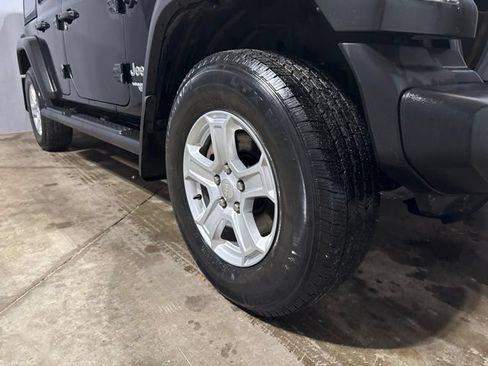 Used 2021 Jeep Wrangler Unlimited Sport AWD/4WD image 14