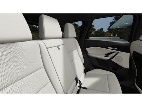Used 2026 BMW X1 xDrive28i w/ Technology Package AWD/4WD image 12