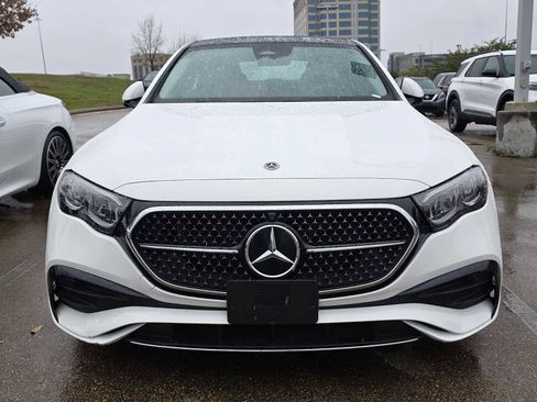 Used 2025 Mercedes-Benz E 450 4MATIC Sedan image 2