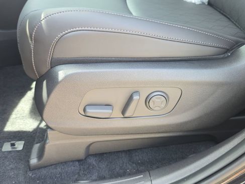 New 2026 Kia Carnival EX FWD image 22