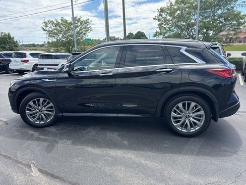 Certified 2025 INFINITI QX50 Luxe AWD/4WD image 11