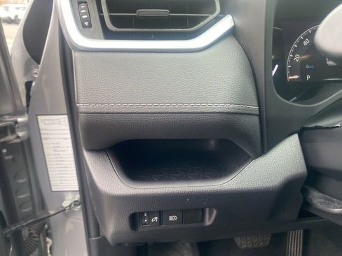 Used 2024 Toyota RAV4 LE image 17