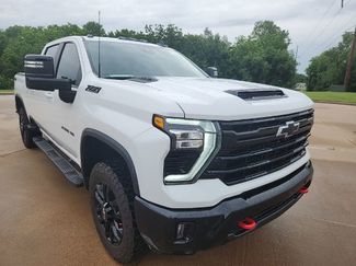 Used 2025 Chevrolet Silverado 2500 LT w/ Trail Boss Package AWD/4WD video 1