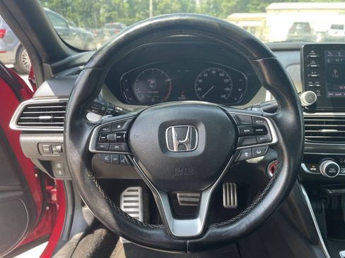 Used 2018 Honda Accord Sport image 10