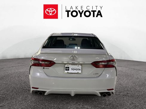Used 2023 Toyota Camry XSE image 6