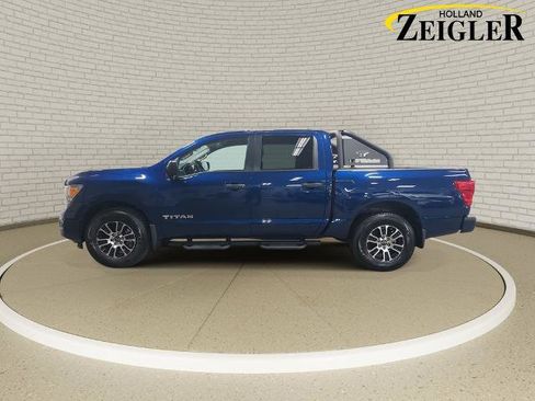 Certified 2024 Nissan Titan SV w/ SV Convenience Package AWD/4WD image 8