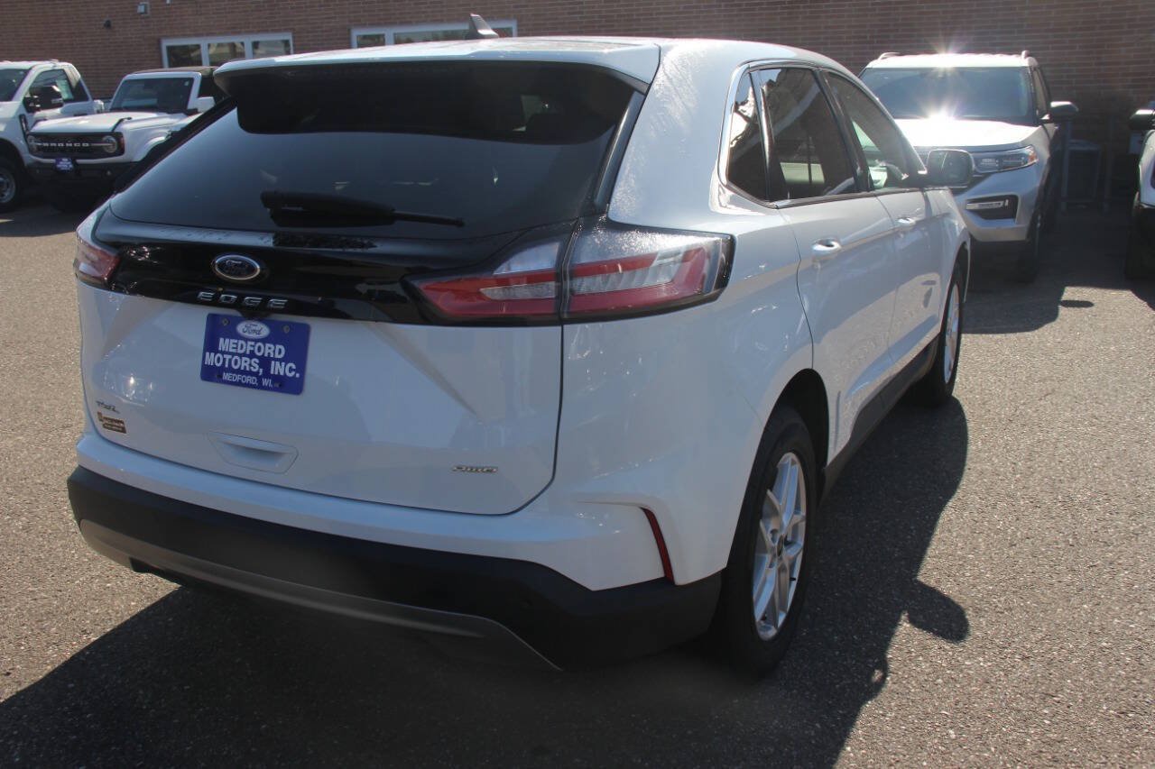 Used 2024 Ford Edge SEL AWD/4WD image 5