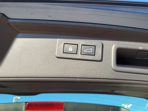 Used 2021 Subaru Forester Touring image 20