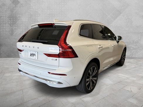 Used 2023 Volvo XC60 B5 Plus w/ Climate Package AWD/4WD image 7