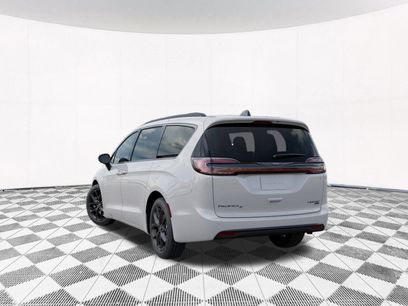 New 2026 Chrysler Pacifica Limited