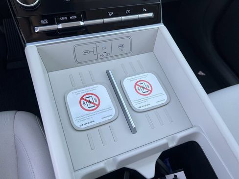 New 2026 Hyundai Santa Fe SE image 17