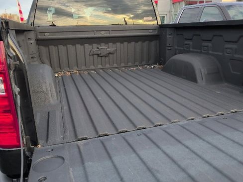 Used 2024 Chevrolet Silverado 1500 Custom Trail Boss w/ Turbomax Blackout Package image 7