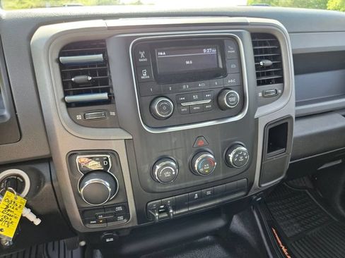 Used 2020 RAM 1500 Tradesman w/ Chrome Appearance Group AWD/4WD image 27