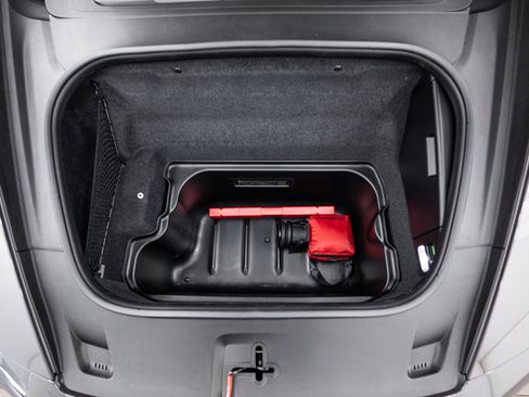 Certified 2025 Porsche 911 Turbo S AWD/4WD image 28