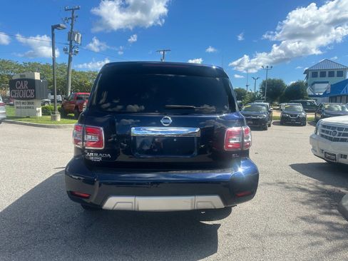 Used 2018 Nissan Armada SL w/ Premium Package AWD/4WD image 3