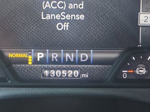 Used 2019 RAM 1500 Limited AWD/4WD image 2