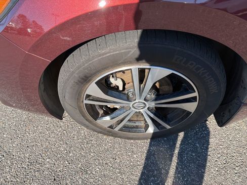 Used 2021 Nissan Sentra SV image 11