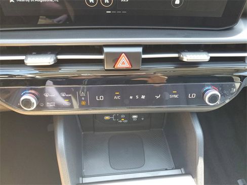 New 2026 Kia Sportage SX image 38