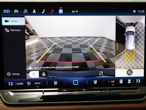 New 2026 Volkswagen Tiguan SEL R-Line image 11