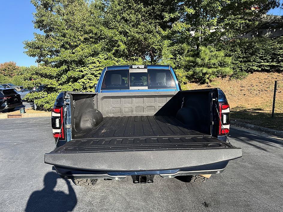 Used 2021 RAM 2500 Laramie w/ Night Edition AWD/4WD image 33