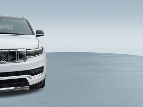 Used 2024 Jeep Grand Wagoneer L Series III image 43