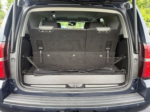 Used 2019 Chevrolet Tahoe LT RWD image 30