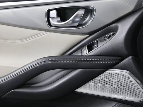 Used 2020 INFINITI Q60 3.0t Luxe image 11