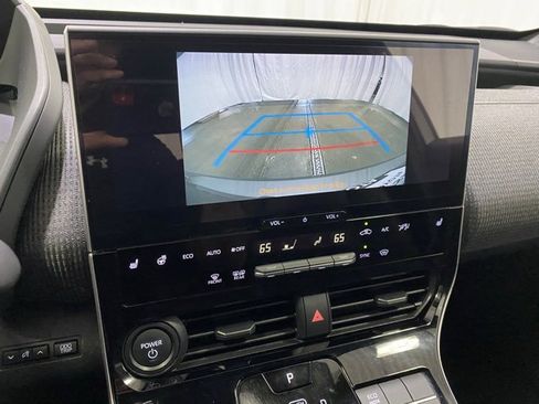 Used 2023 Toyota bZ4X XLE image 18