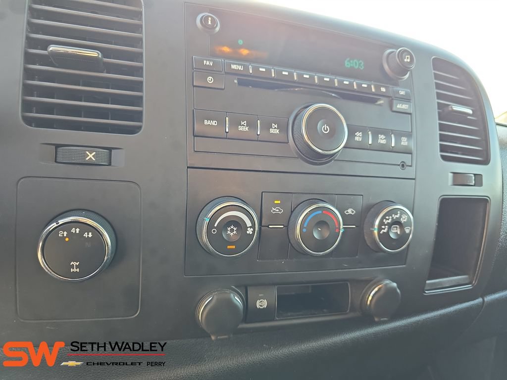 Used 2012 GMC Sierra 3500 SLE AWD/4WD image 21