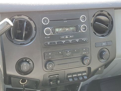 Used 2016 Ford F250 XL w/ Power Equipment Group image 58