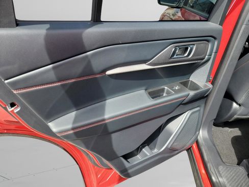 New 2026 Ford Explorer ST-Line w/ ST-Line Street Pack image 24