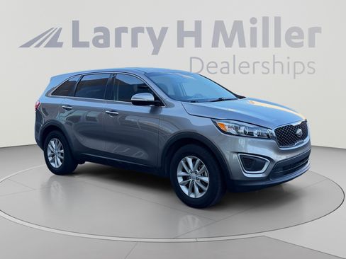 Used 2017 Kia Sorento L FWD image 7