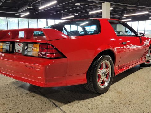 Used 1991 Chevrolet Camaro Z28 RWD image 35
