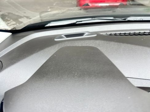 Used 2025 Chevrolet TrailBlazer LT image 34