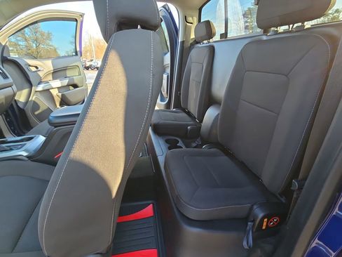 Used 2017 Chevrolet Colorado LT w/ LT Convenience Package image 15