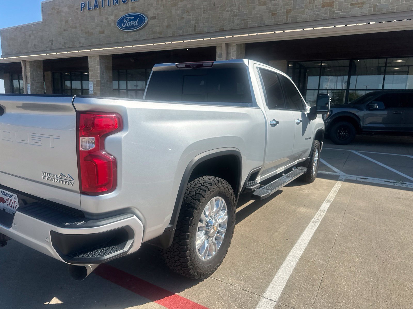 Used 2021 Chevrolet Silverado 2500 High Country w/ Z71 Off-Road Package AWD/4WD image 5