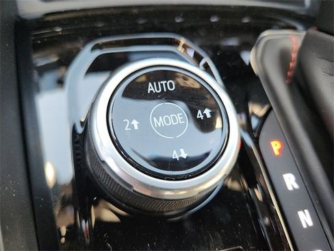 New 2026 Chevrolet Colorado Z71 w/ Technology Package image 18