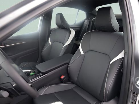 New 2026 Toyota Camry SE w/ Convenience Package image 8