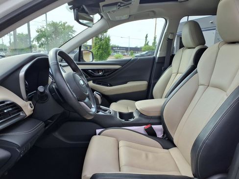 Used 2025 Subaru Outback Limited AWD/4WD image 22