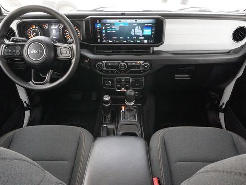 Used 2025 Jeep Wrangler Unlimited Sport AWD/4WD image 24