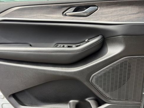 New 2026 Jeep Grand Cherokee L 2WD image 10