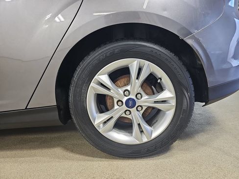 Used 2014 Ford Focus SE FWD image 37