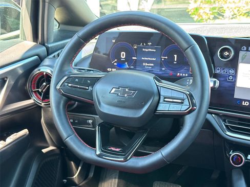 Used 2025 Chevrolet Equinox EV RS image 24