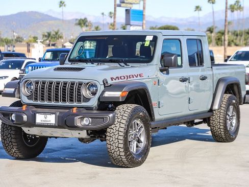 New 2026 Jeep Gladiator Mojave image 4