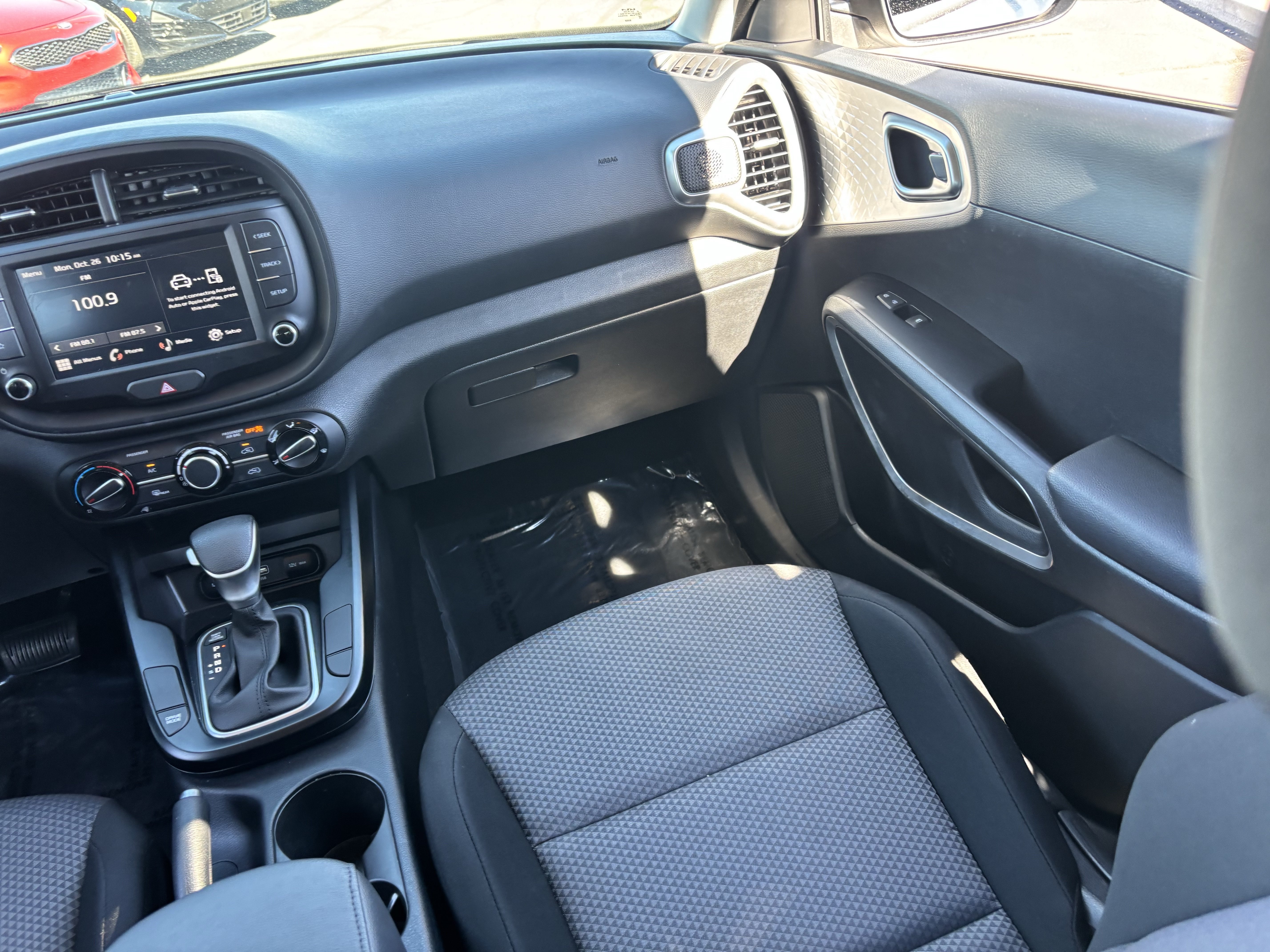 Certified 2025 Kia Soul LX w/ LX Technology Package FWD image 14