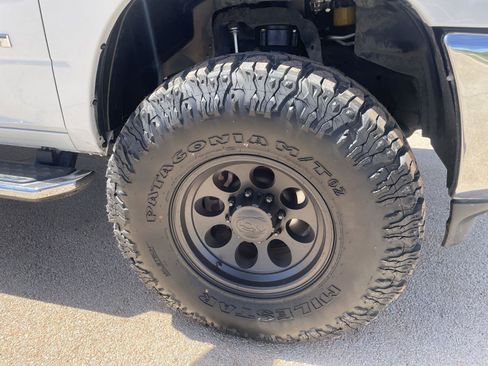 Used 2024 RAM 2500 Big Horn AWD/4WD image 35