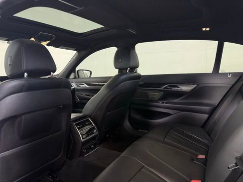 Used 2018 BMW 740i 740i image 18