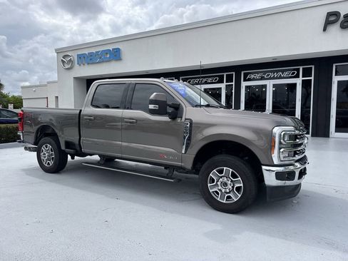 Used 2023 Ford F250 Lariat w/ Lariat Ultimate Package AWD/4WD image 6