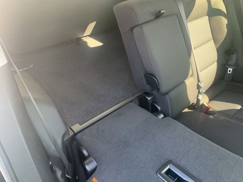 Used 2024 GMC Terrain SLE image 51