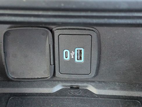 Used 2022 Ford Bronco Wildtrak AWD/4WD image 21